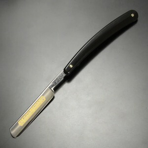 Dovo かみそり INOX WEDGE 3/8インチ幅ブレード Straight Razor ステンレススチール製 15381387 ドヴォ DOVO SHAVETTE シャベット カミソリ 剃刀 イノックス ウェッジ Stainless ストレートレーザー 剃毛器 ひげそり 髭剃り 髭剃り器 シェービングレイザー razor