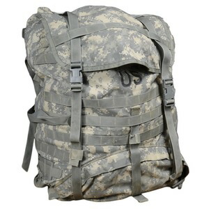 楽天市場】米軍放出品 フィールドパック MOLLE II Rucksack ラージ ACUデジタルカモ アメリカ軍放出品 モール2 リュックサック  LARGE バックパック デイパック ザック ナップサック デイバッグ 背嚢 かばん カバン ミリタリーサープラス ミリタリーグッズ : アウトドア  ...