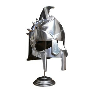 Gladiator ヘルメット 古代ローマ 剣闘士 西洋甲冑 スタンド付き 棘あり グラディエーター グラディアトル Helmet 西洋鎧 プレートアーマー 板金鎧 鎧兜 ローマ帝国 ディスプレイ 鑑賞用 展示 コスプレ ヨーロッパ甲冑 中世甲冑 騎士甲冑 騎士鎧 メイル鎧 コスプレ甲冑|アウトドア&輸入雑貨 レプマート