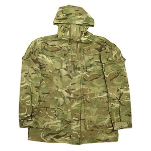 イギリス軍放出品 マウンテンパーカー 裏地メッシュなし 国旗パッチ付き MTPカモ 防風 防寒 スモック [ 160/104 / 破損あり ] ジャケット コンバットジャケット 迷彩 British army 英国軍 軍物 軍払い下げ品 ミリタリー アウトドア サバゲー BDUジャケット