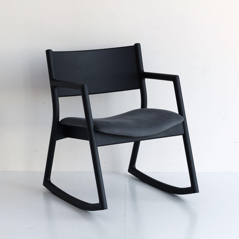 【メーカー取り寄せ品】【個人宅配送可能商品】U-La ロッキングアームチェア 呂色 × 紺鼠 ◆UL-RC-BK-LMS30