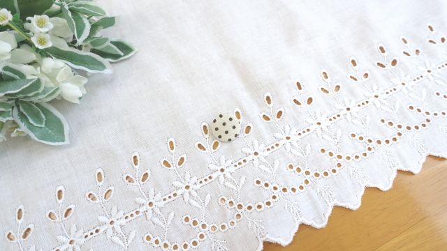 100円スタート！ダブルガーゼ・片スカラップレース　BK×カーキ　4m レース生地 刺繍 生地 布ダブルガーゼ・片スカラップ