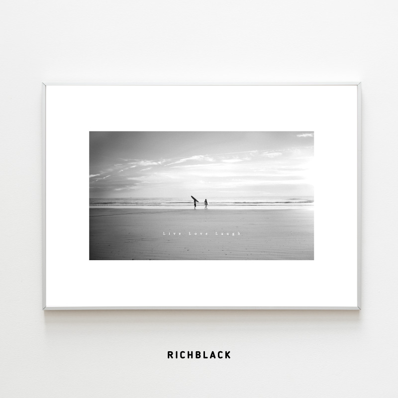 楽天市場 Live Love Laugh 海 ポスター モノクロ サーフィン 砂浜 名言 タイポグラフィ 写真 アート カリフォルニア サーフ 西海岸 サーフボード 男前インテリア モノトーン グレー カフェ風 インテリア シンプル かわいい おしゃれ 大判 大きい Richblack 01