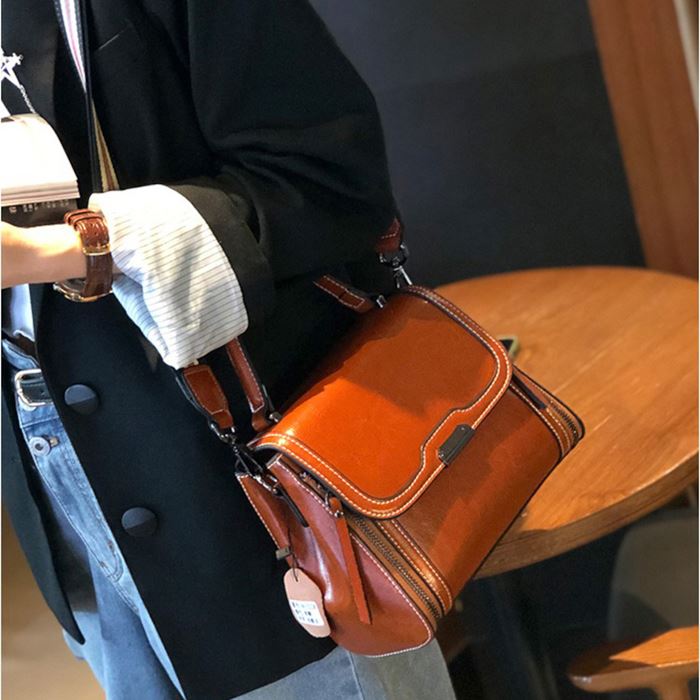 本革 ショルダーバッグ コンパクト ハンドバッグ 肩掛け 斜めがけ 2way ミニ バッグ レディース レザー 鞄 牛革 かばん