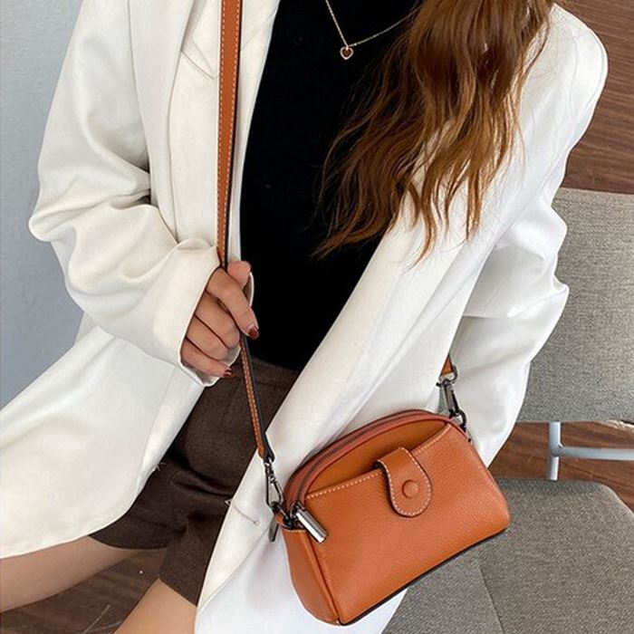本革 ミニ ショルダーバッグ レザー ミニバッグ ポシェット レディース バッグ 斜め掛け 鞄 かばん 9,344円