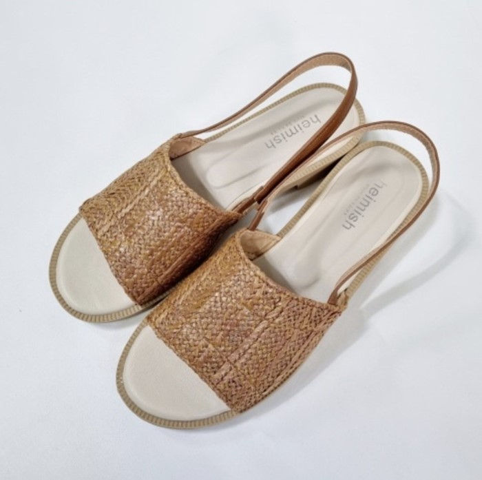 フラットサンダル レディース サンダル ストラップ ゴム メッシュ カジュアル ナチュラル 黒 ブラック 白 ホワイト septicin Com