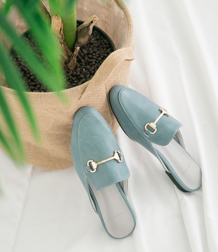 肌触りがいい 楽天市場 ビット ローファー 踵なし ローファーパンプス サンダル レディース ブローファー 黒 白 ローヒール フラット オフィスサンダル オフィスシューズ スリッパ Rilla By Uni 安いそれに目立つ Threesixtywords Com