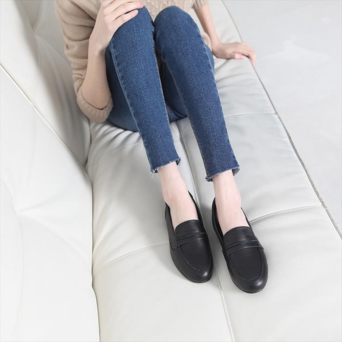 楽天市場 本革 ローファー レディース ドライビングシューズ 革 モカシン フラットシューズ レザー カジュアルシューズ 黒 白 ベージュ 大きいサイズ 靴 Rilla By Uni