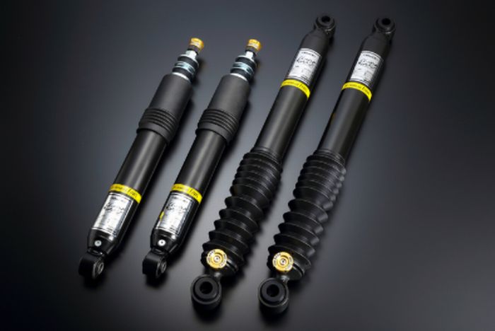 楽天市場】200系ハイエース2/4WD標準ボディ/ワイドボディ用 BILSTEIN