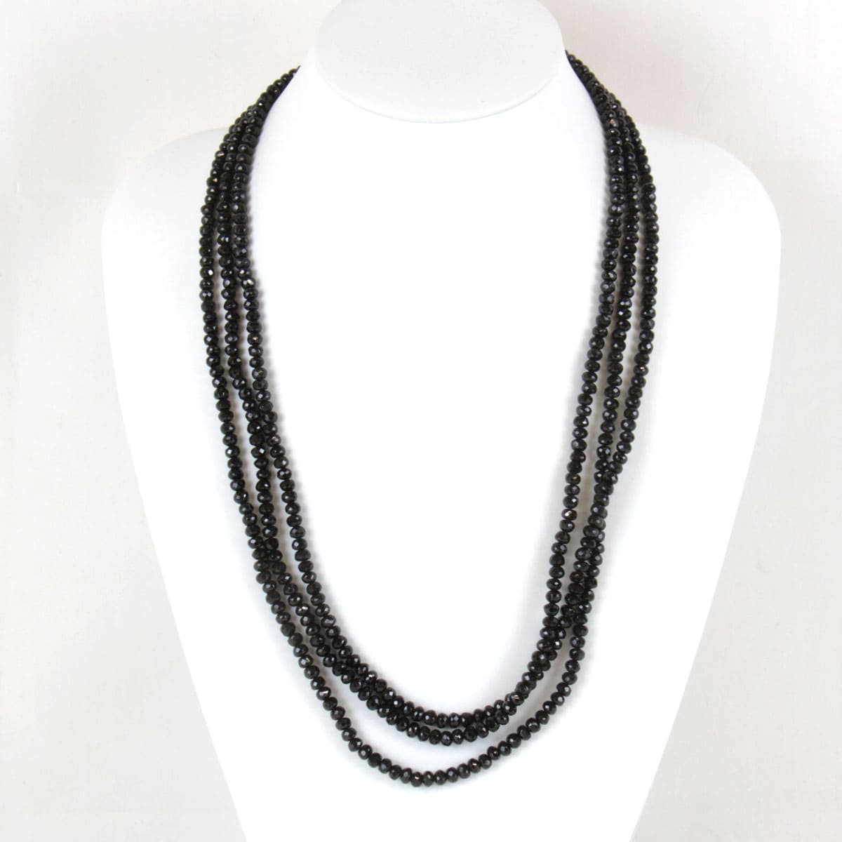 美品『USED』 K18WG 黒石 ネックレス 119.6g【中古】