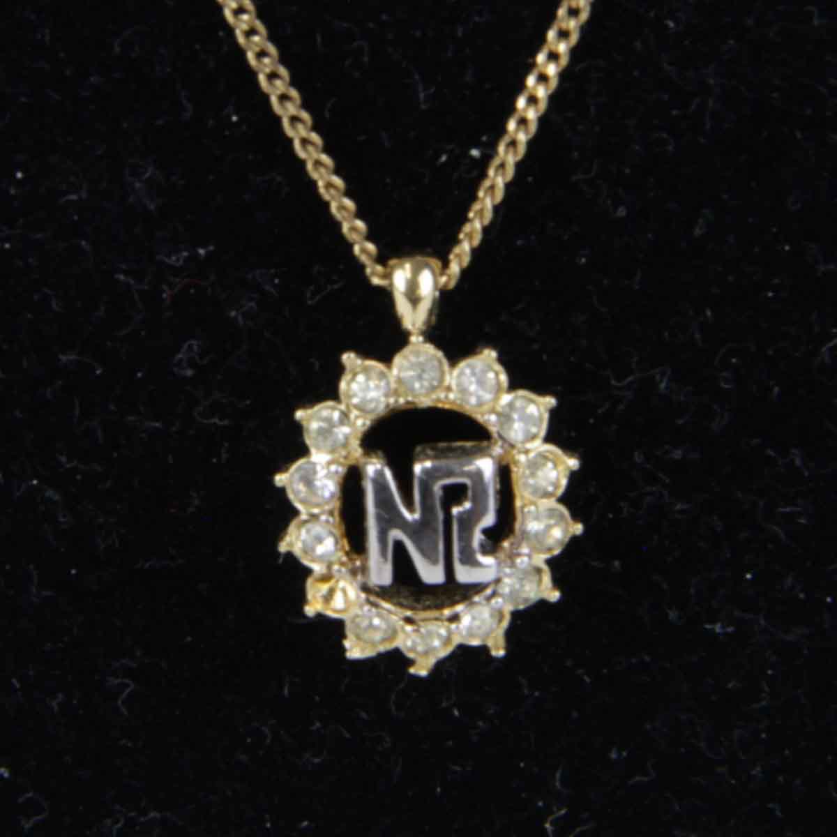 楽天市場】ニナリッチ NINA RICCI リング スクエア クッション