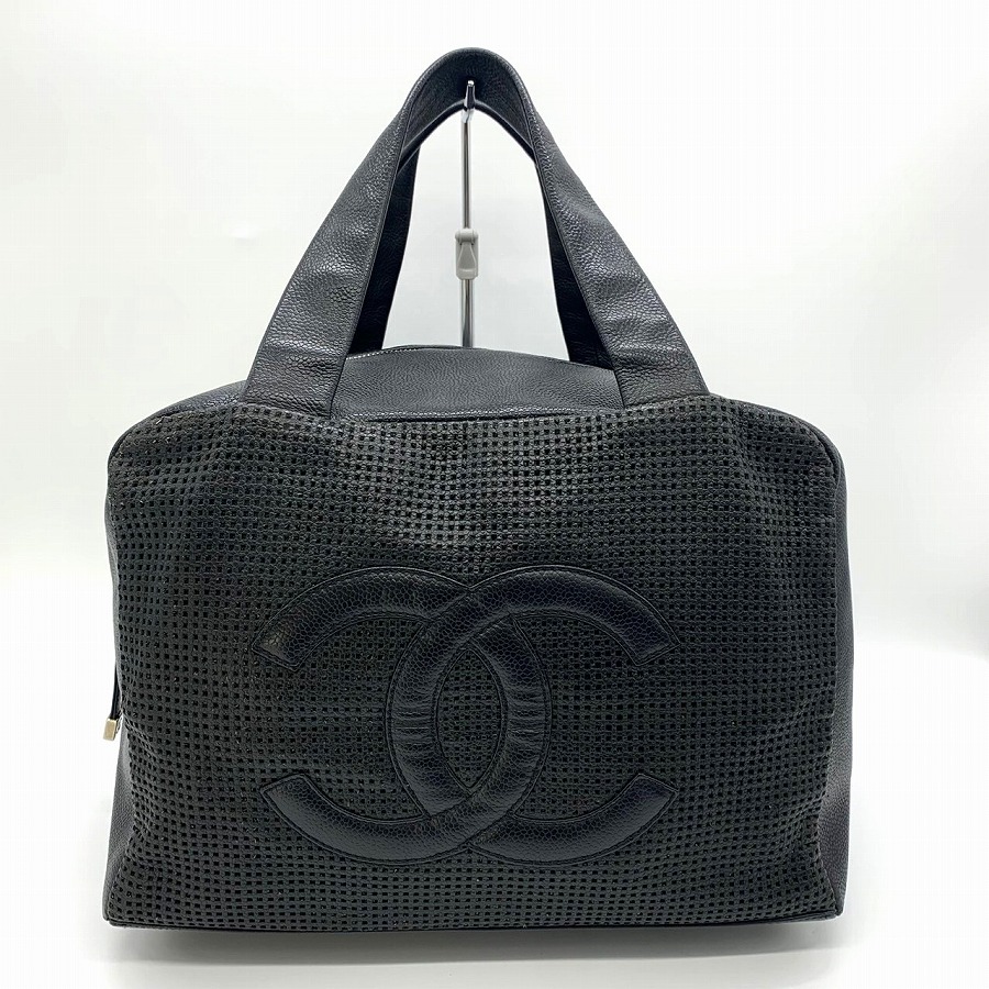 CHANEL 黒 レザー バッグ CHANEL 黒 レザー ショルダーバッグ - メルカリ