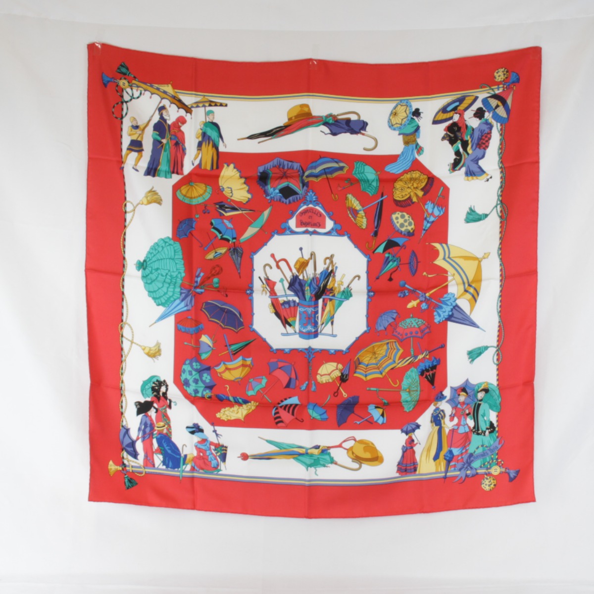 【現状品】Hermes エルメスカレ90　L'OMBRELLE MAGIQUE Hermès L'Ombrelle Magique Silk Scarf 90cm - Ann's Fabulous
