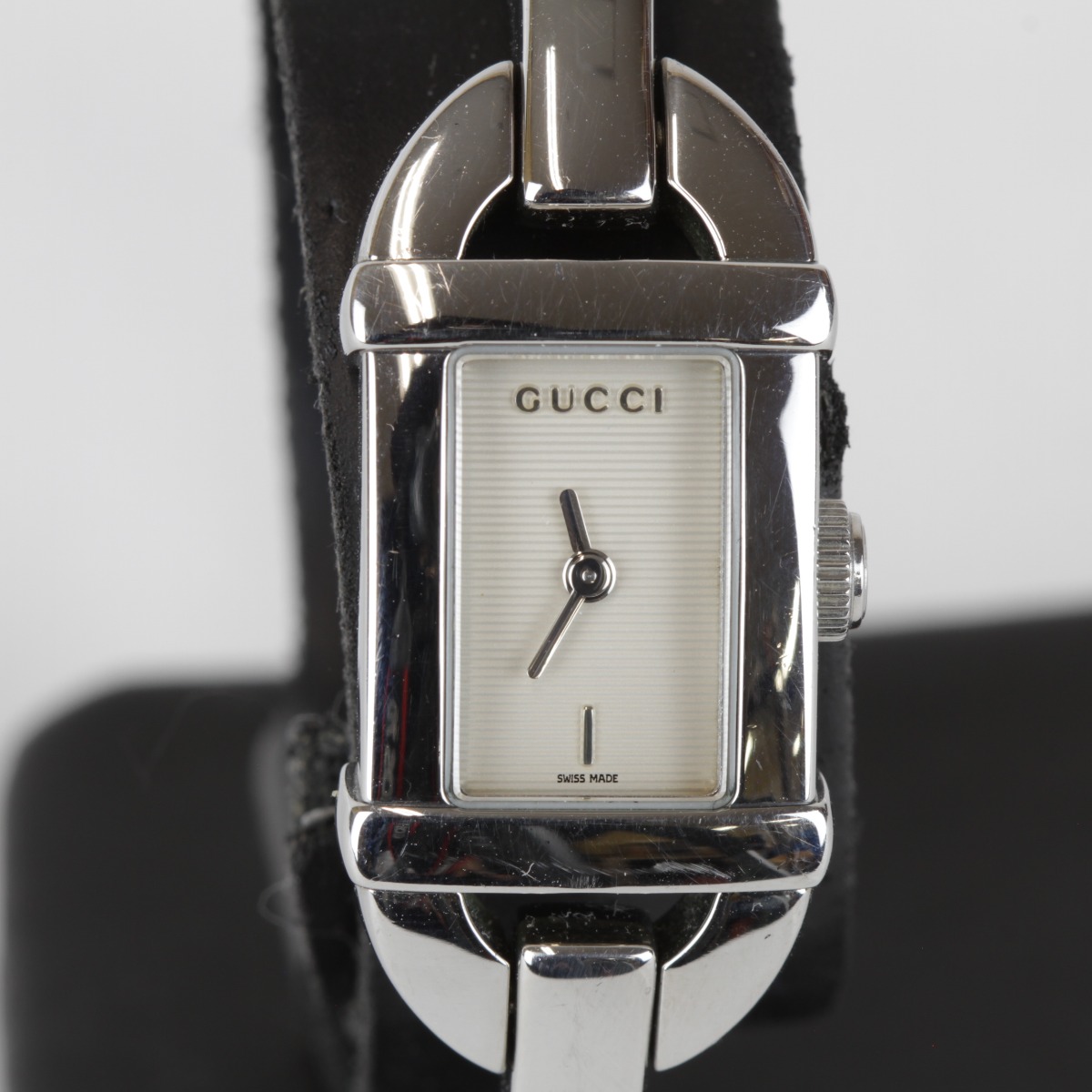 良品『USED』GUCCI【グッチ】 バングルウォッチ 6800L 箱有 腕時計 ステンレススチール レディース 稼働品 クォーツ ハイブランド スイス製