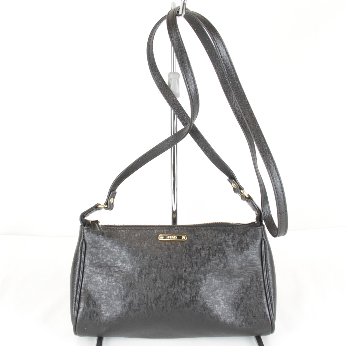良品『USED』FENDI【フェンディ】 ポーチ ミニ ショルダーバッグ レザー 160g レディース ブラック ハイブランド サフィアーノ シンプル