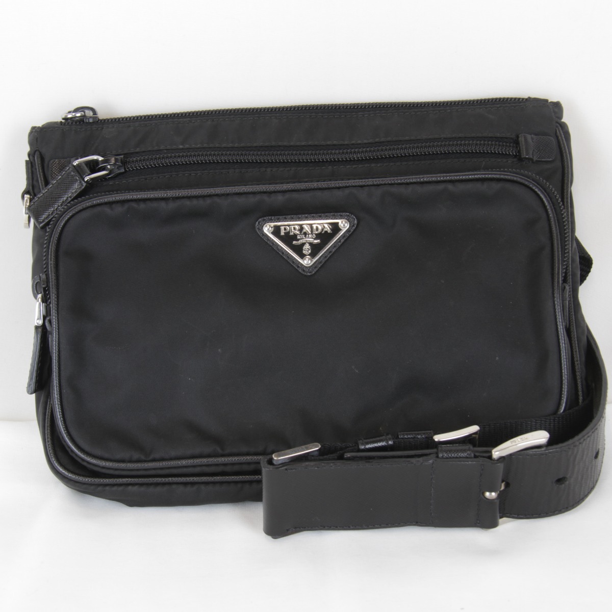 ＼百貨店SALE／【10%OFF引き換え証散り散り中】【通貨価値切り換える】『USED』PRADA【プラダ】 サフィアーノ 酉の方角御徒面子 上半身御徒面子 テスート ナイロン 黒いこと 360g レディース ご機嫌ブランド名 分かりやすい