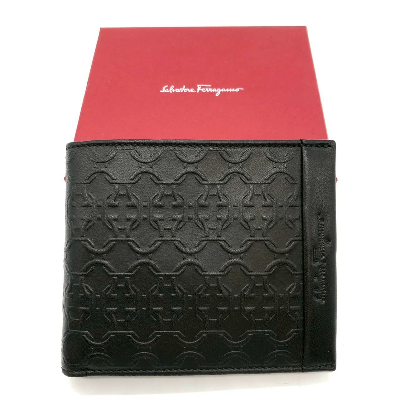 Salvatore Ferragamo フェラガモ ガンチーニ 二つ折り財布 レザー ブラック レディース メンズ【中古】