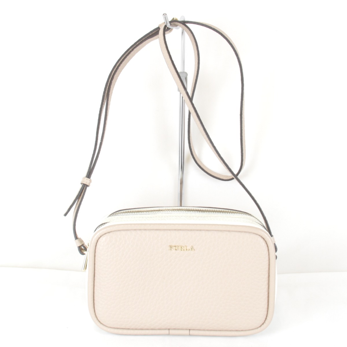 【お買い物マラソン限定5%OFF】クーポン対象 美品『USED』 Furla フルラ カメラバッグ ショルダーバッグ レザー ピンクベージュ レディース【中古】 セール｜Brand Shop Ring