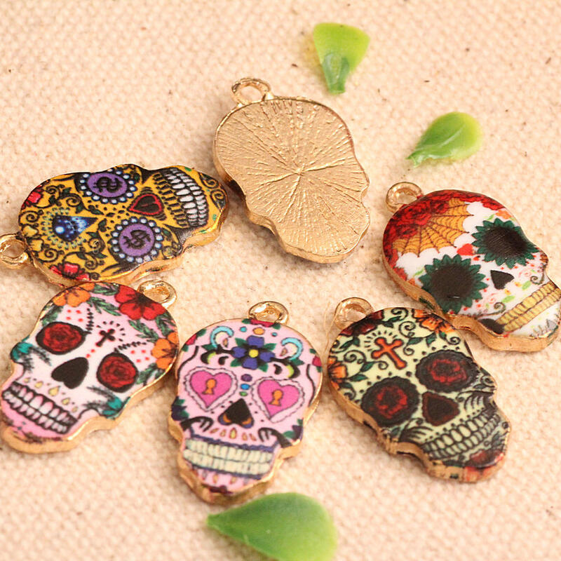 楽天市場】3個入 39mm×10mm メタルチャーム ハロウィン ガイコツ 銀古