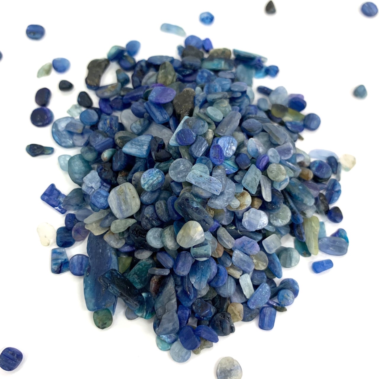 楽天市場】カイヤナイト【さざれ連：約40cm】激安卸価格で限定販売