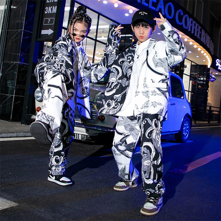 最終決算 ダンスウェア キッズ セットアップ ダンス衣装 キッズダンス スウェットパンツ スウェット ホワイト ブラック 男の子 女の子 韓国 ダンス 衣装 ヒップホップ K Pop 演出服 練習着 団体服 かっこいい Www Saintmarkschool Org