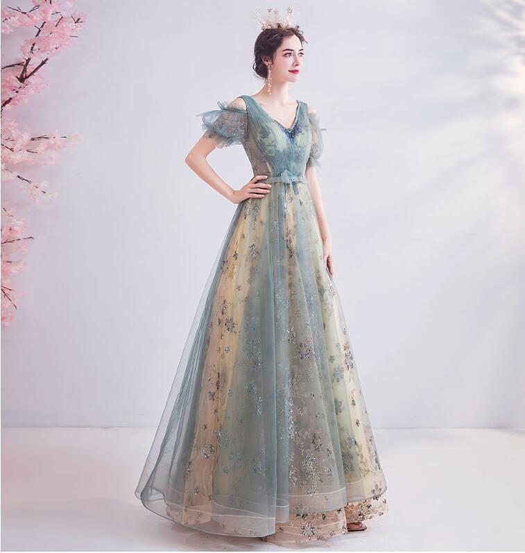 楽天市場 新作 カラードレス カラフル ゴージャス ドレス 上品なカラー 結婚式 披露宴 刺繍 ショ ステージ プリンセスライン ミニドレス 二次会 パーティードレス クラシック マタニティウエディングドレス 演奏会 お嫁さん 発表会 花嫁 Dress 2 Ririコレクション