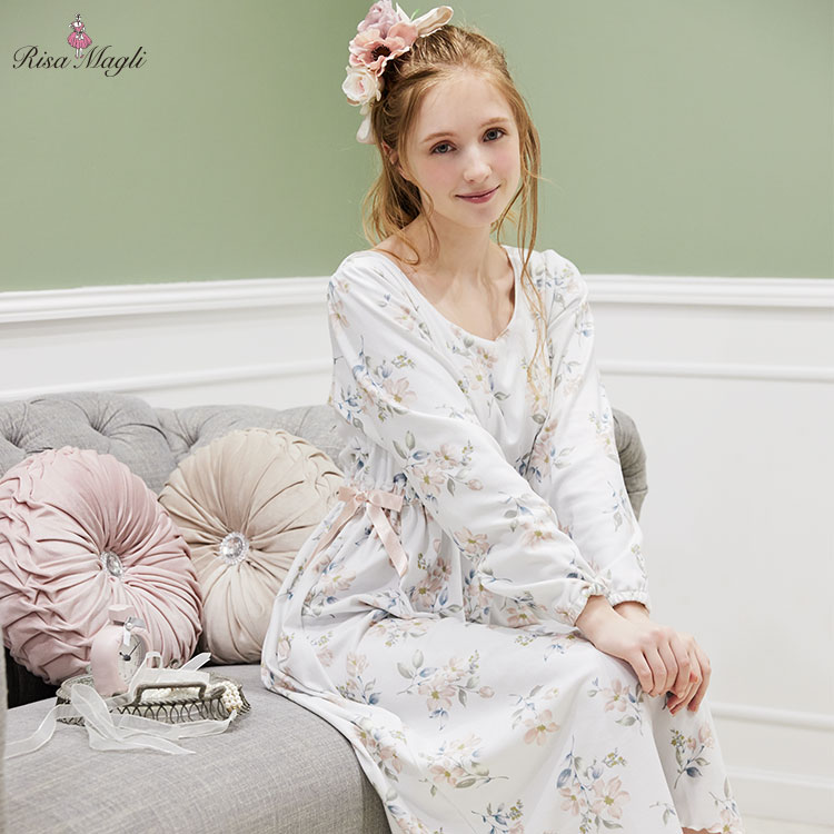 楽天市場 リサマリ カップ付きワンピース ナルナ Risa Magli Risamagli かわいい フェミニン プチプラ レディース ルームウェア 長袖 パジャマ 花柄 2102 379 Risa Magli