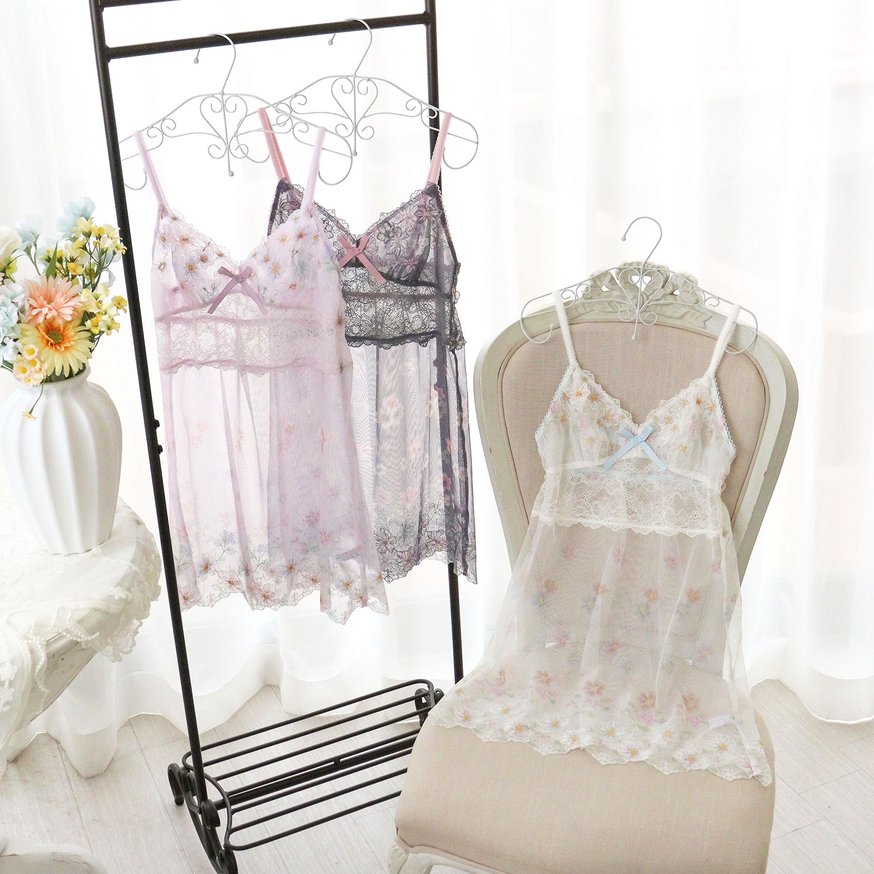 ～ Night Bra Guide ～夜も可愛く乳ぶさ世話をする?