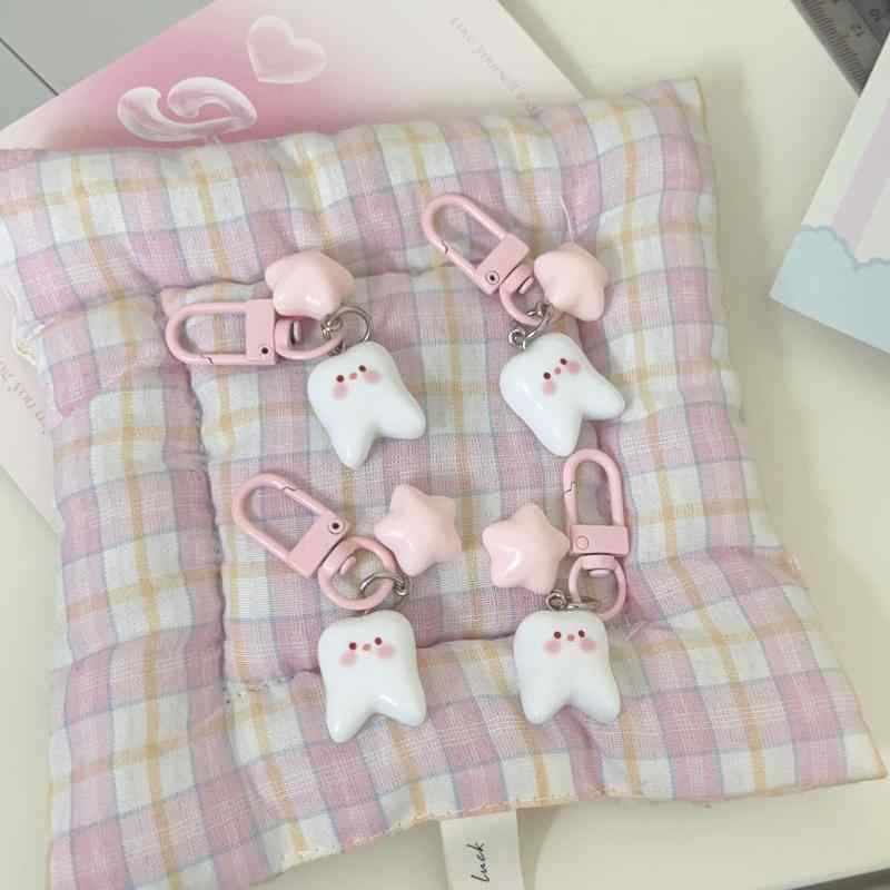 楽天市場】20個 歯のキーチェーン キーリング ハング歯の形 かわいい