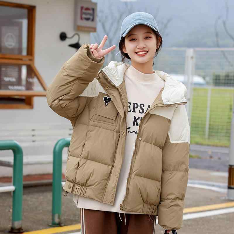ジュニア ダウンジャケット 女の子 中高生 冬用 厚手 白鴨ダウン 暖か 軽量 おしゃれ スタイリッシュ フード付き アウター コート 通学 普段使い