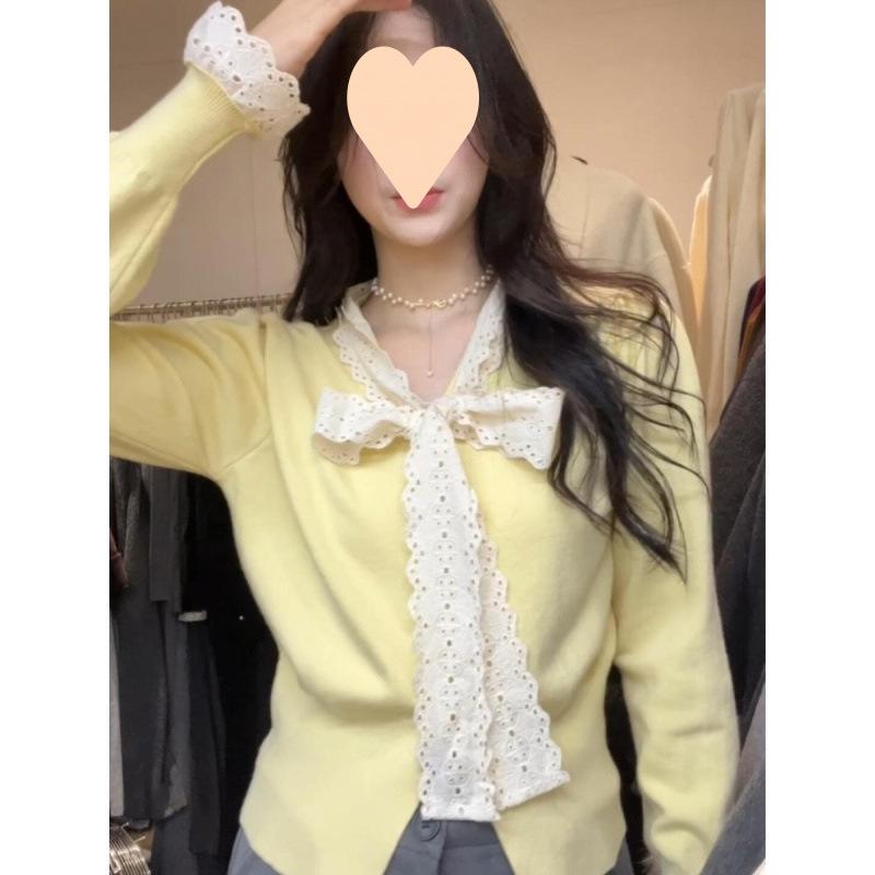 ニットセーター レディース 秋冬 イエロー レース リボン 襟 ふんわり 長袖 トップス かわいい ソフト 素材 伸縮性 日常使い 甘め コーデ