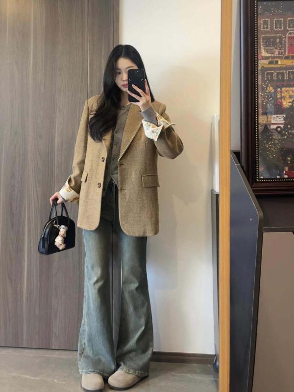 レディース 高級感 テーラードジャケット 英国風 小柄向け 春 トップス デニムパンツ 普段使い コーディネート 軽量 ストレッチ