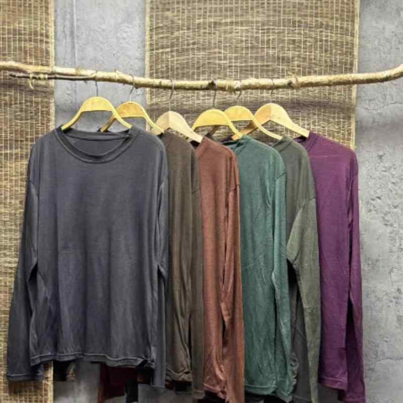 Tシャツ クルーネック ビンテージ風 ウォッシュド加工 柔らかい肌触り ゆったりシルエット インナー 春夏 普段使い ベーシック コットン素材