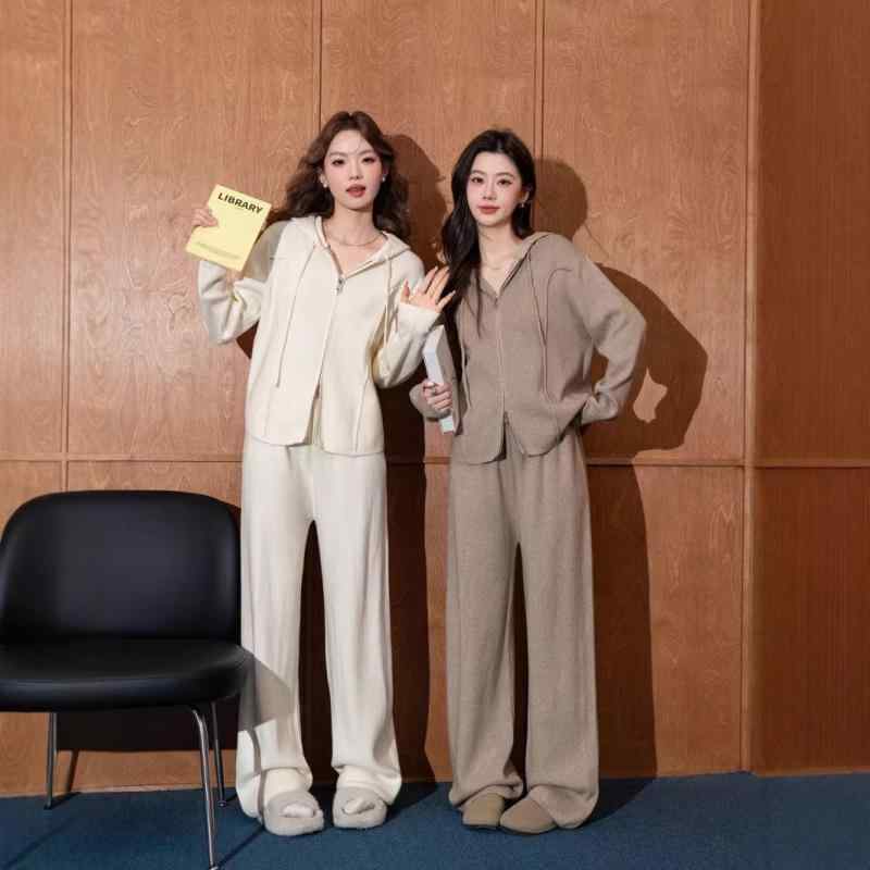レディース 秋冬 ニット セット ゆったり フード付き セーター 高腰 ワイドレッグ パンツ カジュアル スタイル 暖か 素材 リラックス フィット スタイリッシュ コーデ