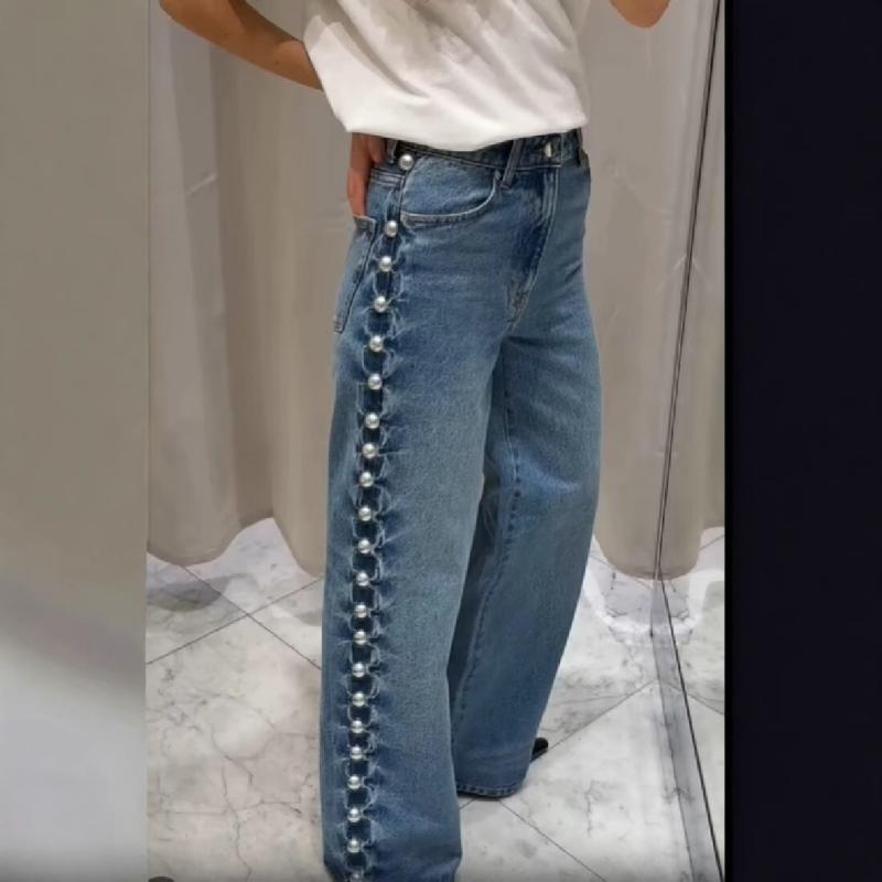 レディース デニムパンツ サイド ビーズ スタッズ 装飾 ストレッチ 素材 カジュアル 普段使い 快適 フィット 形状 膝丈 スリム シルエット 軽量 吸湿速乾 4,640円