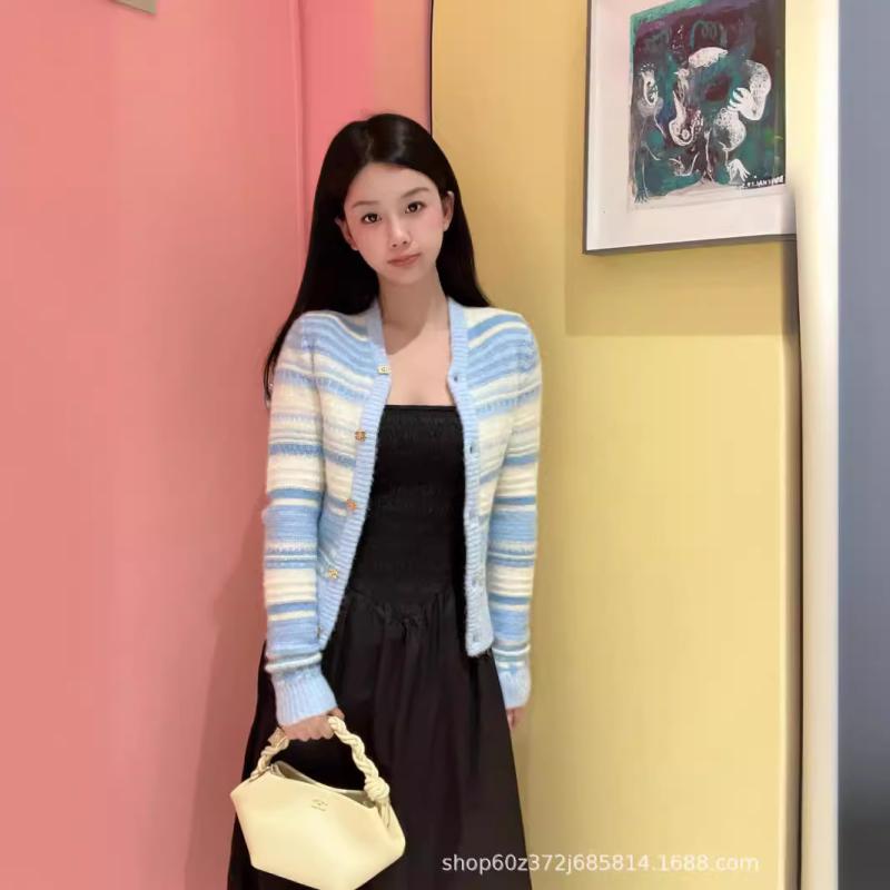 レディース 編み物 ジレー 縞模様 色彩設計 モヘヤ 混紡 女子らしい 表現スタイル 秋用 優しいこと 軽さ パステル色の 原材料 特殊 ひな型 愛くるしげ トップス