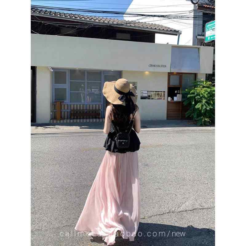 スカート レディース 春 Aライン ロング 光沢サテン 伸縮ウエスト 大きなフレア裾 キラキラ 波打つ 軽やか フェミニン 普段使い