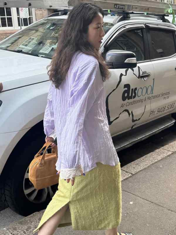 ブラウス レディース 紫 レース 袖口 切り替え 襟 プリーツ デザイン ゆったり 快適 春 カジュアル 普段使い 軽量 ソフト トップス
