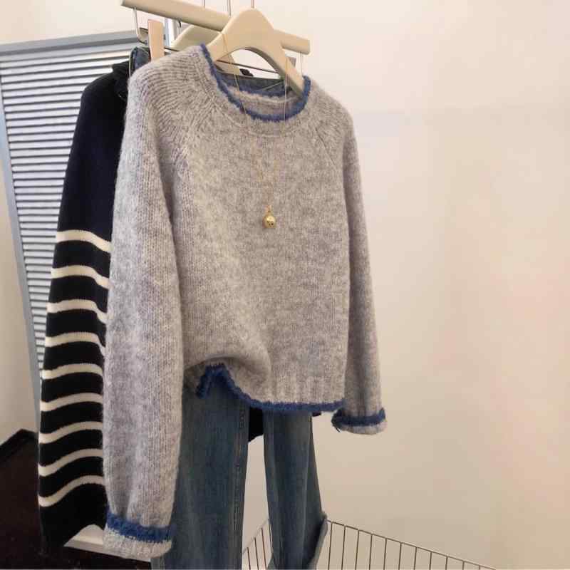 ニットセーター 女性用 グレー ショート丈 厚手 秋冬 インナー トップス 高級感 デザイン 個性的 暖かみ 柔らかい ニット素材 レイヤード 普段使い