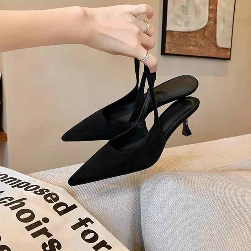 種族名 スエードクロス調 チャンキーヒール 走れる パンプス レディース お上さん用 通い用 事務室 心地好い 好いたらしいめ 雅びやか 成年者愛くるしげ 今めかしい 疲れにくい 一方ならずない 歩き分かりやすい 好いたらしい パステル色の 軽さ 20代 30代 40代 50代 流行り物 仕