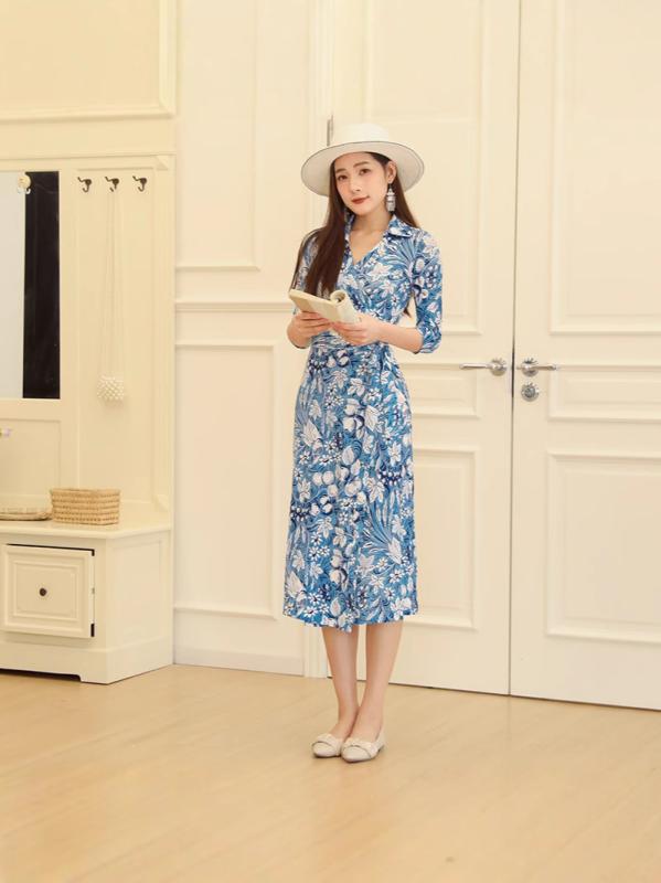 衣装 レディース 春夏 膝丈 カシュクール 巻きスコート さあ美衣装 フレンチ捩り きつい か細い 細押し出し 美脚 美尻 体型押しかぶせる うつり変わり シュロの葉 胴締め付き添い人 青色 青 花柄 伸ばすこと 伸縮性 普段使い走り 旅する たまり場 会う約束 通い