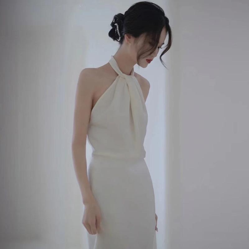 御芽出度御召しもの レディース ロング御召しもの 人魚御召しもの マキシ丈 繻子 ノースリーブ ホルターネック スレンダー きつい 細押し出し 着痩せ 体型取りまかなう 女子らしい 雅びやか 御膳上等感 雅びやか 御芽出度 交歓会 前撮り 二次会 寄り合い御召しもの お呼ば