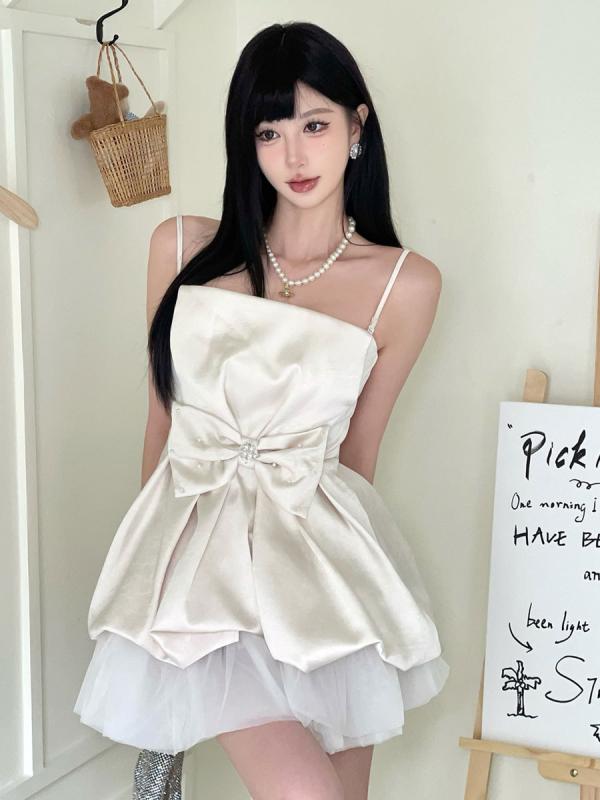 衣裳 レディース 春夏 膝丈 ミニ丈 キャミソールワンピ 御召しもの ノースリーブ ビスチェ 熱電子管とっ始め ティアード 軽気球 A伝達ルート 真四角のど首 シャーリング スピード競技 シュロの葉 筋目 シワ工業 寄り合い 二次会 お呼ばれ 出来事 ステ