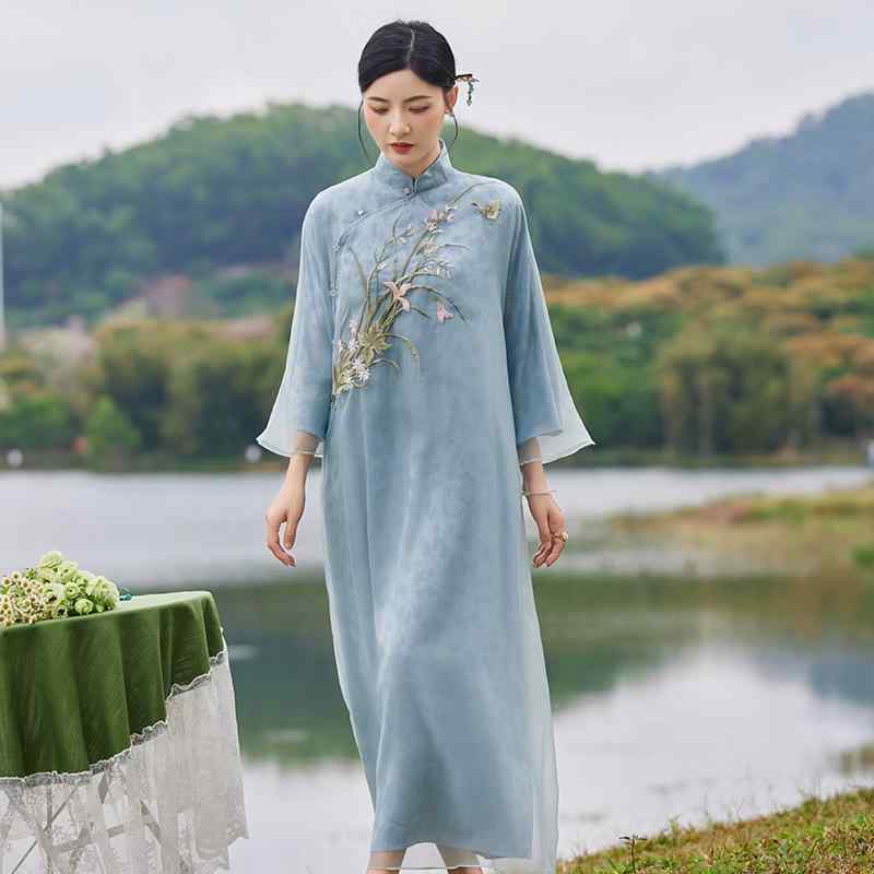 衣装 レディース 瀬戸ものお召しもの 瀬戸もの服  民族風 刺しゅう 花柄 縫い 国潮 レトロ 御前上等感 ゆったり 気が大きい大きさ 大きめ 大きさ 体型押しかぶせる 着痩せ 細押し出し 土手っ腹あたり近所 上衣 マキシ丈 ミモレ丈 五分袖 立ち襟 A生産ライン 普段使い