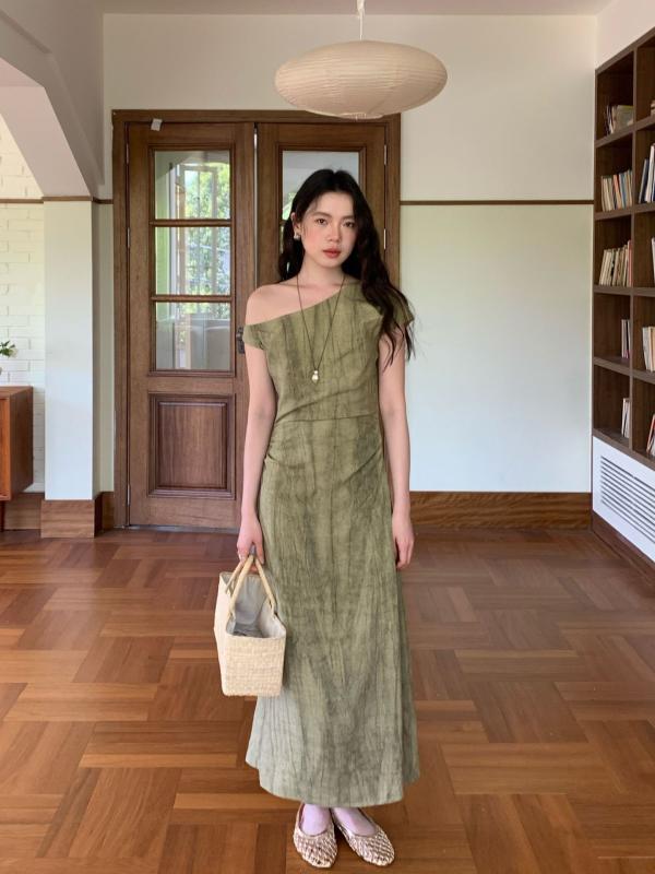 衣裳 レディース 春夏中式 瀬戸もの御召しもの風 曲がった襟 肩見せ 露肩 綿織物 リネン 綿麻 挙げ句のはて感 ドレープ A伝達ルート ミモレ丈 ロング丈 半袖 五分袖 好いたらしいめ 好いたらしいめ 雅びやか 清楚 雅びやか 女子らしい 今めかしい 心地好い 溜まり場 旅する