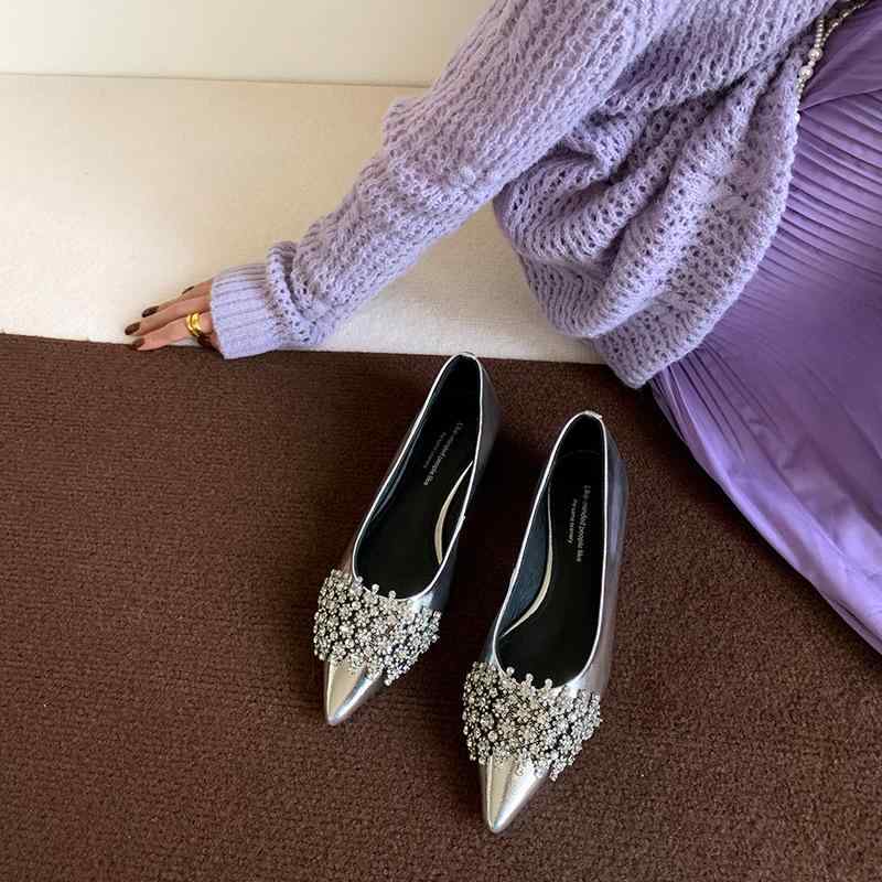 パンプス レディース 厚底 ウェッジソール 春秋 レザー 革 牛革 ポインテッドトゥ 痛くない 履きやすい 歩きやすい 疲れにくい 美脚 脚長効果 きれいめ 上品 エレガント キラキラ ラインストーン ビジュー ラメ グリッター シルバー 22cm 2|日用雑貨 RISE店