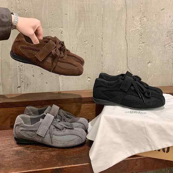 スニーカー レディース 甲板シューズ 徳訓シューズ   木目細かシューズ バレーシューズ スクエアトゥ 革 ヌバック 磨き革 ピッグスキン 牛皮 レトロ 紐靴 心地よい 一方ならずない 歩き分かりやすい 平べったい 履き分かりやすい お上さん靴 ブラジャー