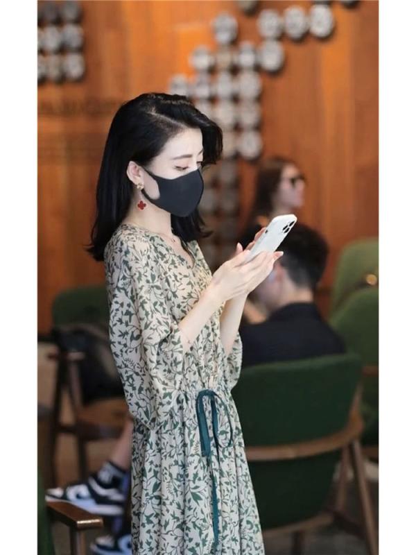 ワンピース レディース 春夏 ロング丈 ドレス きれいめ 高級感 フレンチスタイル 花柄 パフスリーブ フレア ゆったり 体型カバー 二の腕カバー 着痩せ 細見え 体系カバー 大きいサイズ ナチュラル 大人かわいい フェミニン エレガント シフォン素材 ｜日用雑貨　RISE店 6,399円