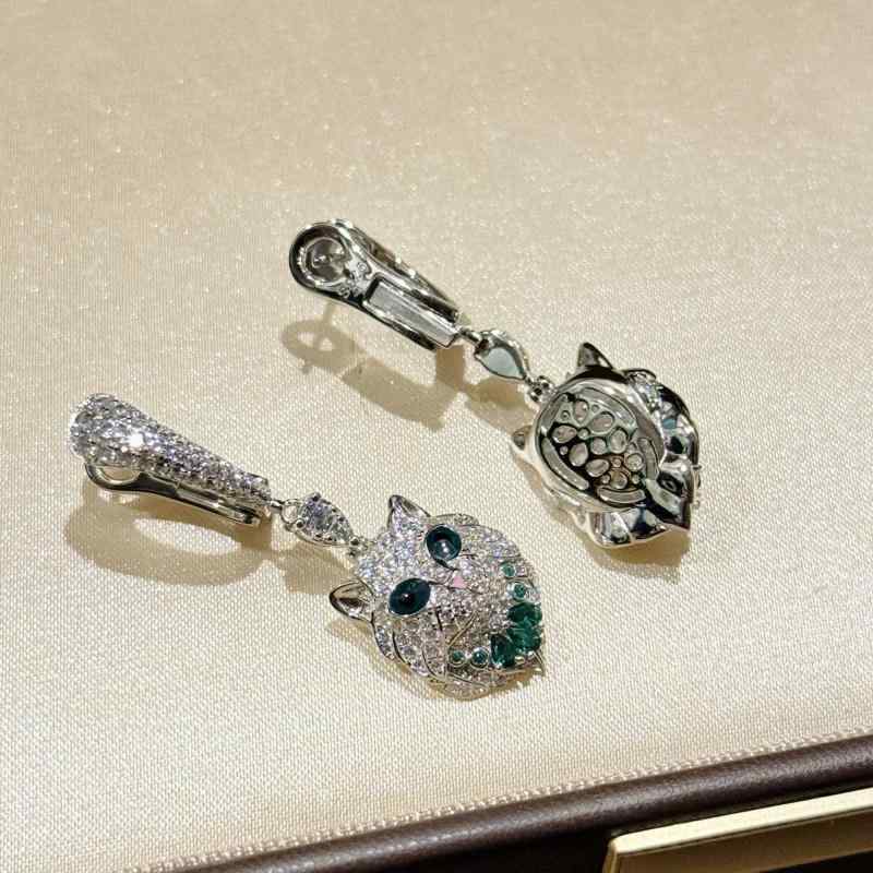 ピアス レディース S925シルバー 揺れるロングタイプ 祖母緑色 ジルコニア ペルシャ猫モチーフ 猫型 アニマル 動物 宝石風 高級感 エレガント 耳飾り 華やか プレゼント ギフト デイリー使い パーティー アクセサリー ジュエリー 貴石風 ジュエリ|日用雑貨 RISE店