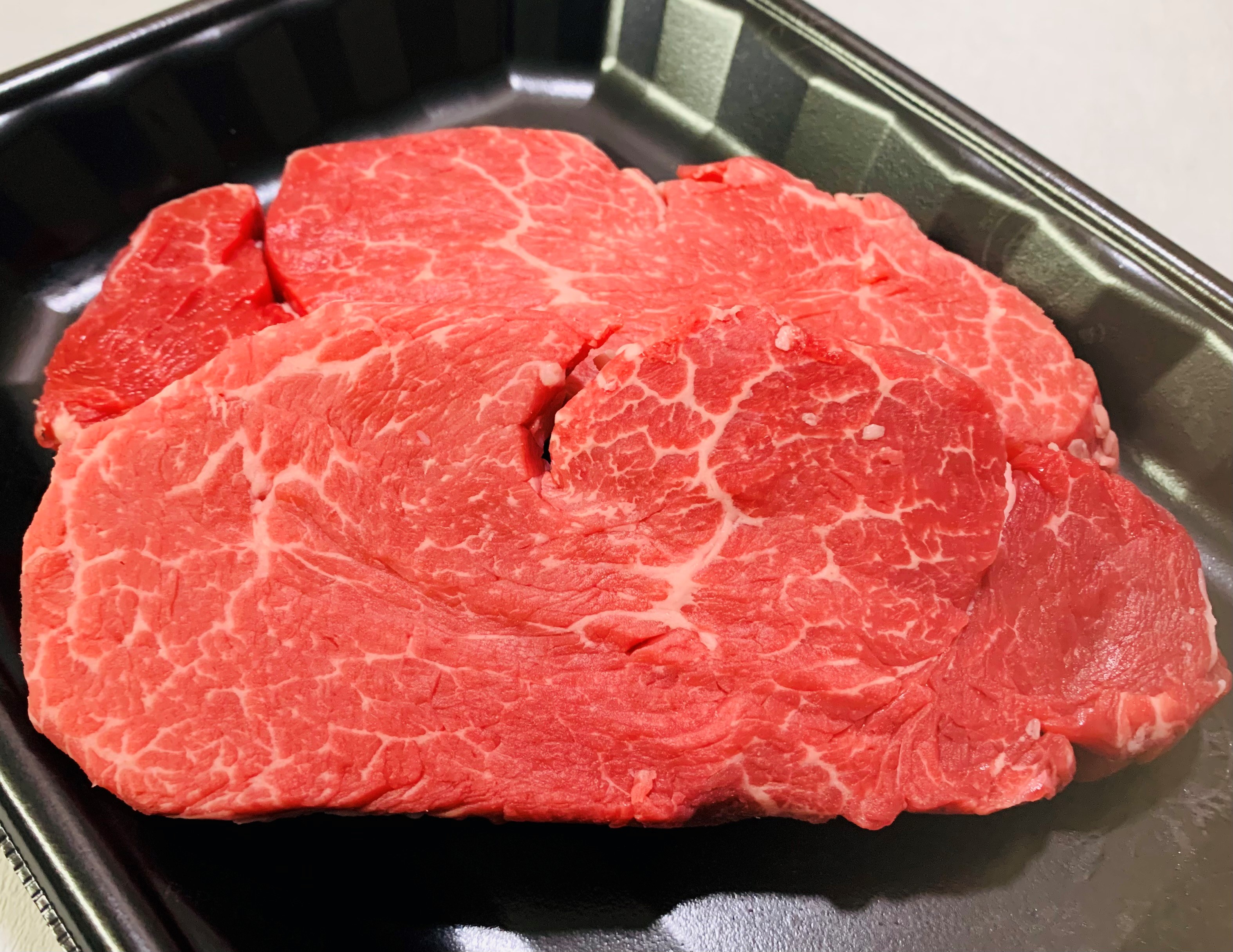 楽天市場】フィレステーキ 鳥取和牛 A5 A4 シャトーブリアン ステーキ ステーキ肉 肉 お肉 300g フィレ ヒレステーキ 国産牛 和牛 お肉  最高級 黒毛和牛 国産 牛肉 高級 お取り寄せ ギフト 父の日 敬老の日 お中元 御中元 内祝い 鳥取 (150g2枚)※ ふるさと納税 松坂牛 ...